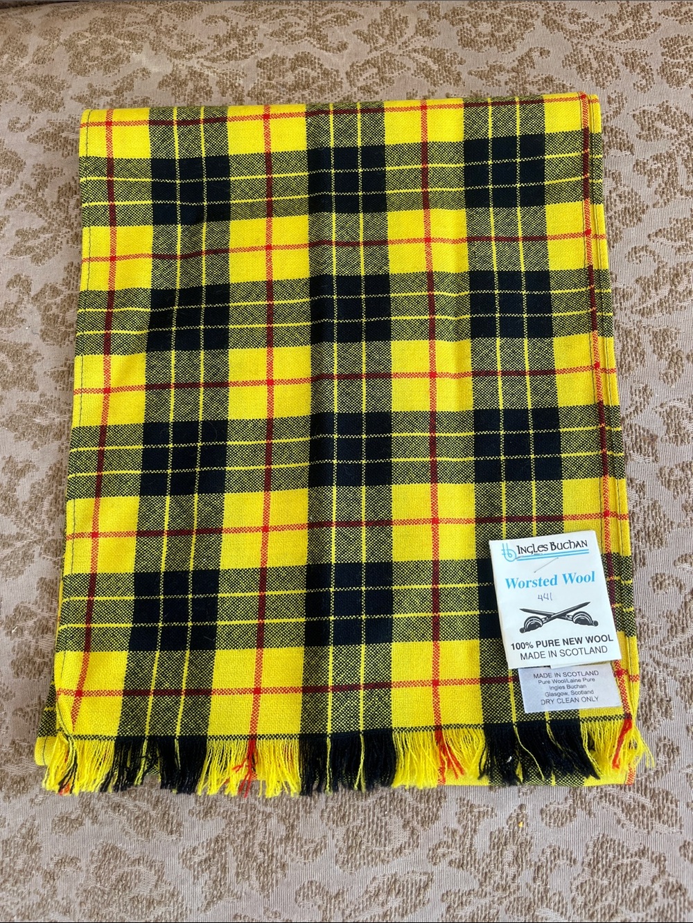 NWT Ingles Buchan Tartan Scarf 100% pure new wool, made in Scotland Yellow